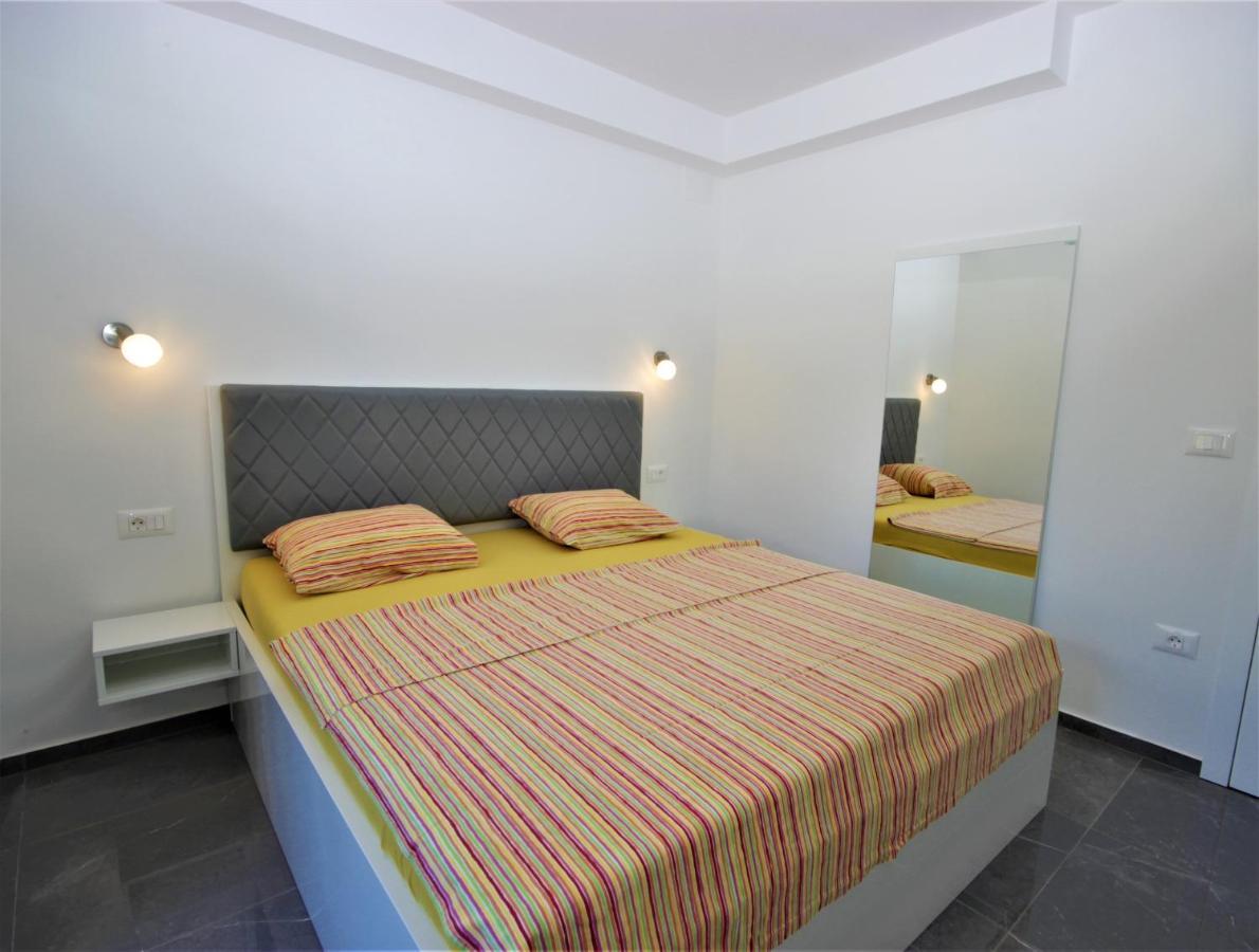 Apartments Smitran Banjole Luaran gambar